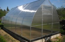 Характеристики теплицы «Эльбрус Элит» и советы по установке своими силами