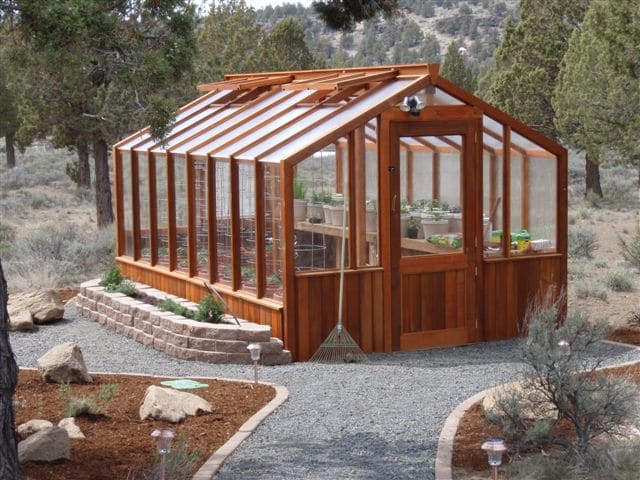 Теплица-оранжерея